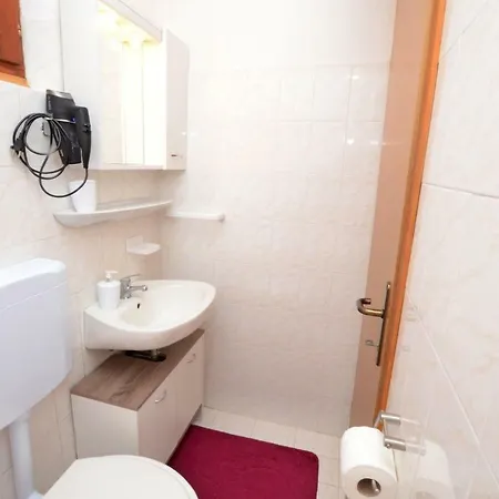 Mirjam Apartman